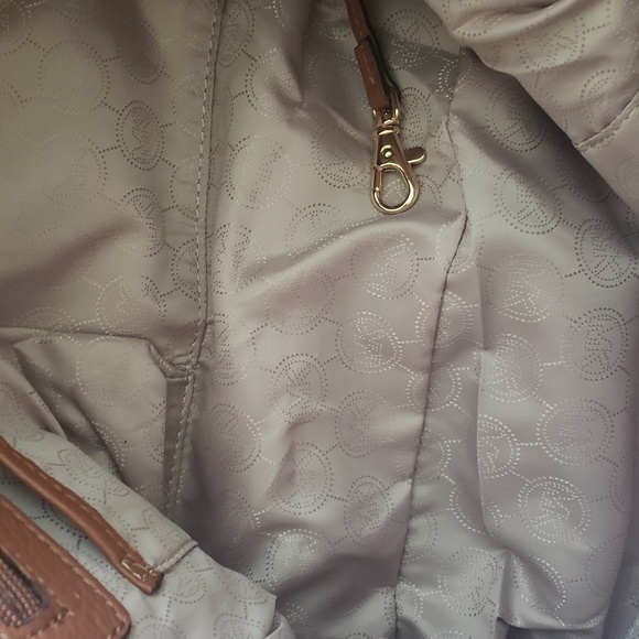 Mk Leather handbag - Picture 3 of 4